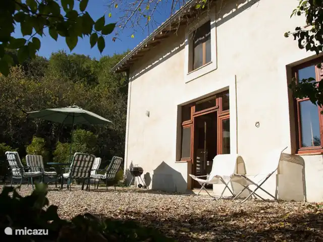 Wandelen, Frankrijk, Aude, Sonnac-sur-l'Hers, vakantiehuis La Maisonnette, huisje in de natuur